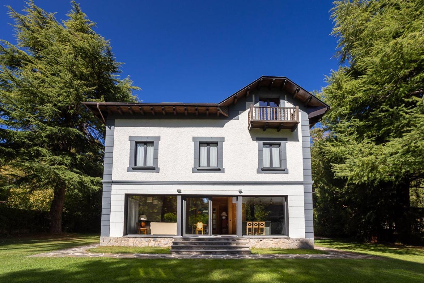 Casa Maristany Villa กัมโปรดอน ภายนอก รูปภาพ
